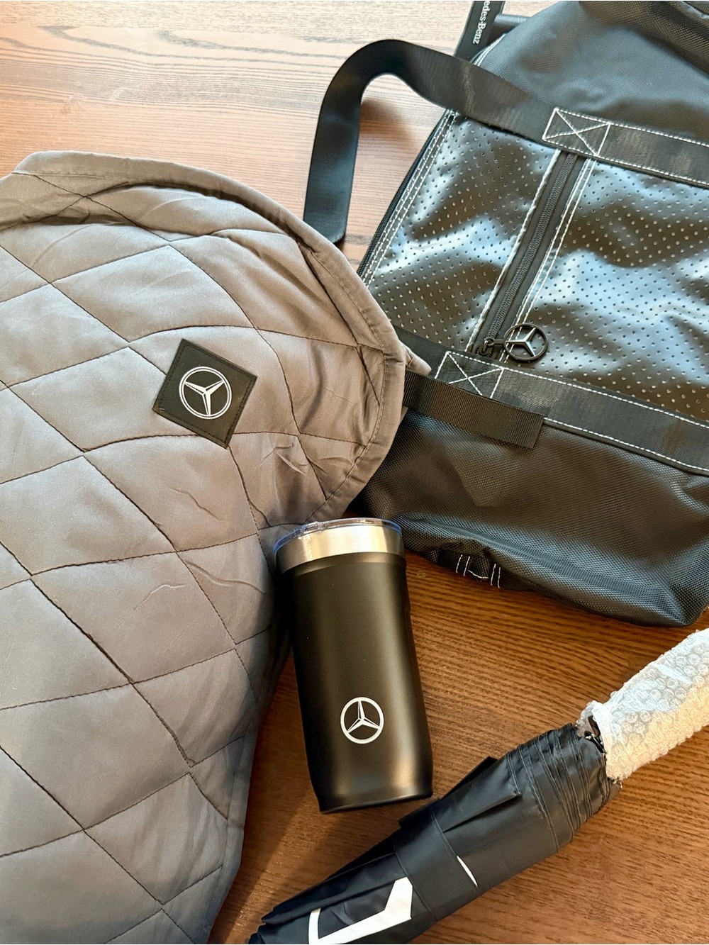 NEW OEM Genuine Mercedes Benz Gift Box Umbrella Tumbler Duffel Bag Blanket